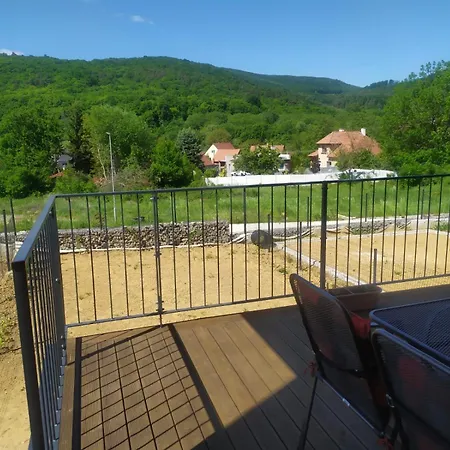 Apartment V Tichom Prostredi